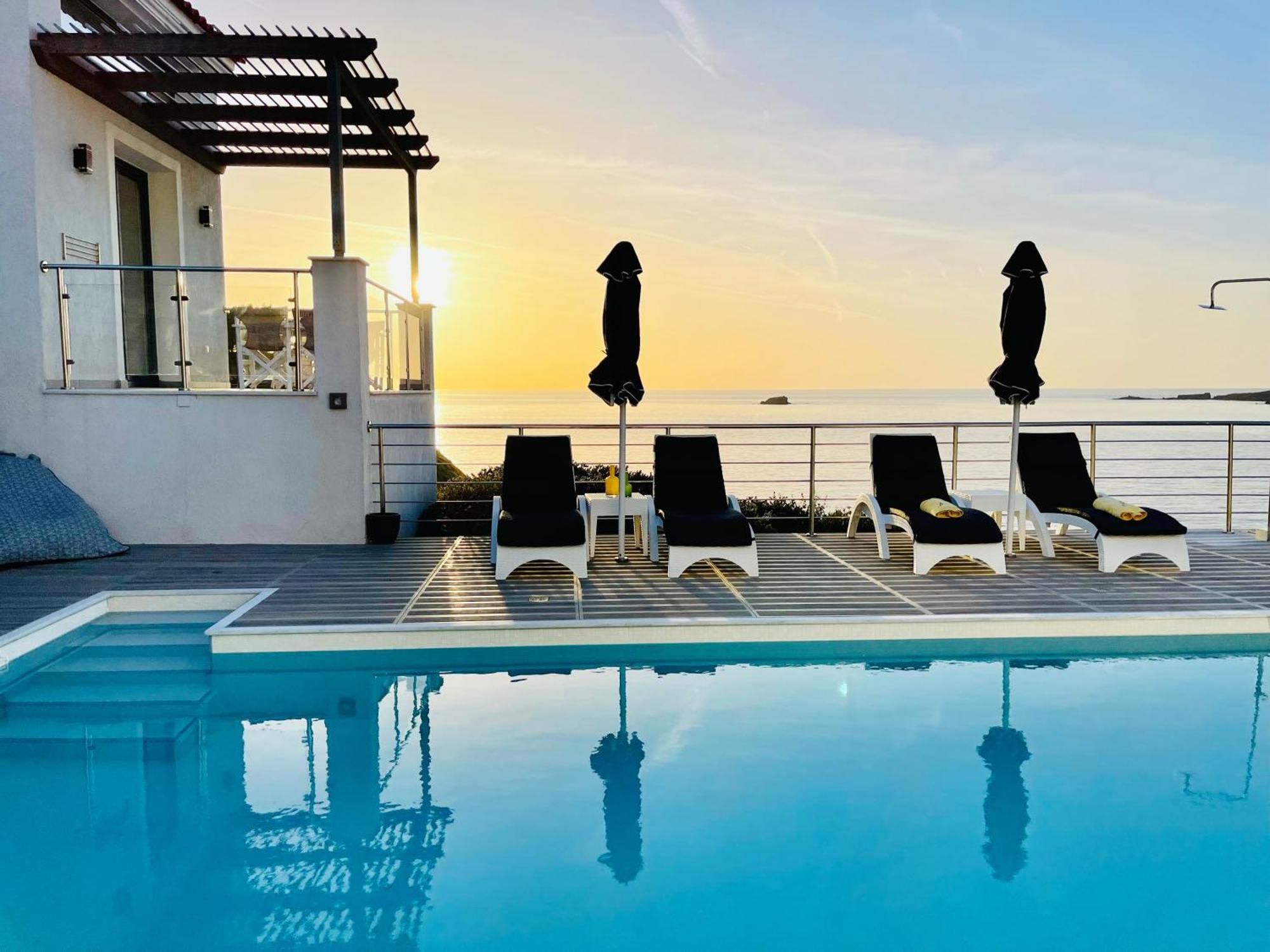Eleia Seafront Rooms & Villas Petra  Bagian luar foto