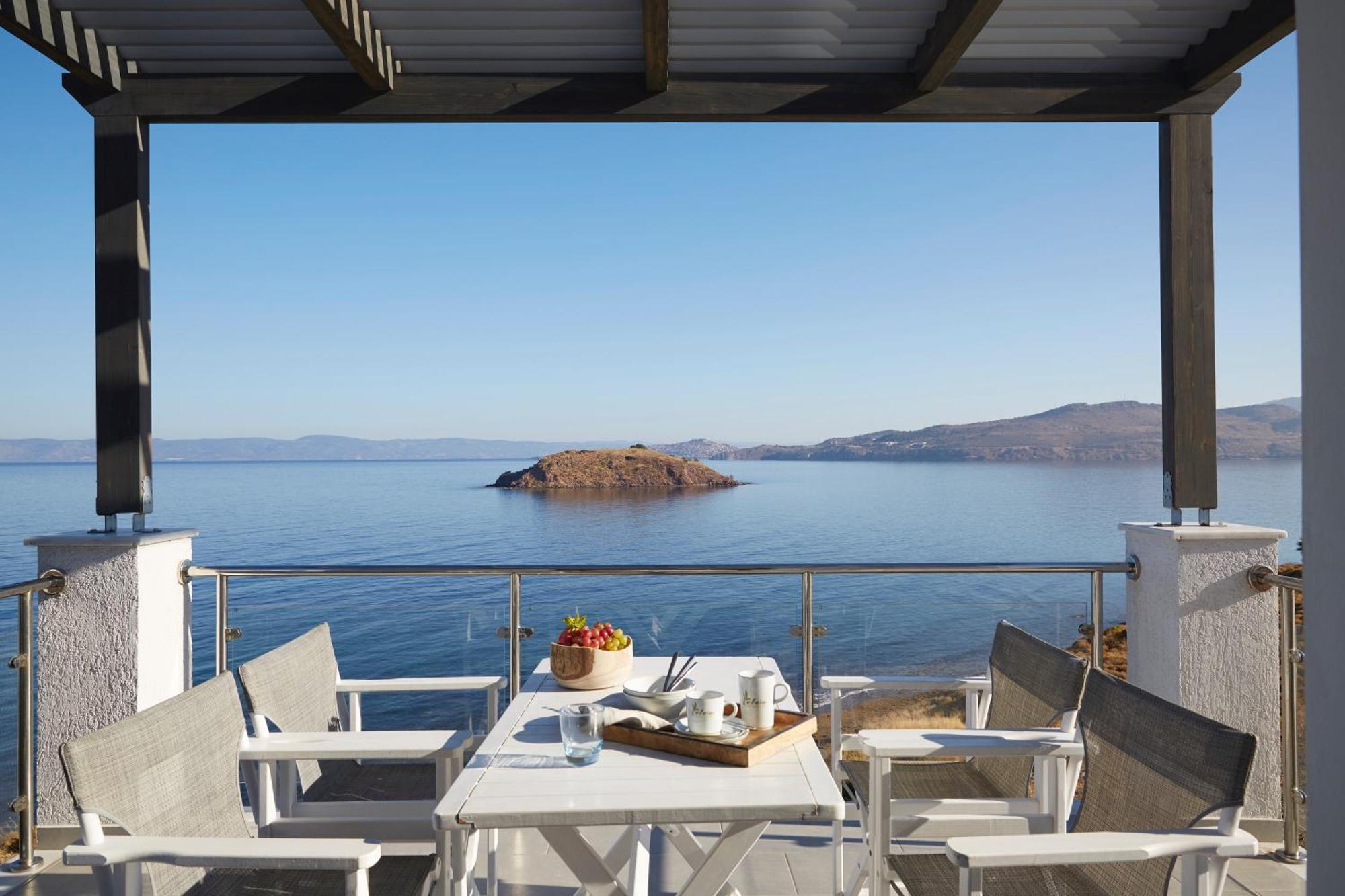 Eleia Seafront Rooms & Villas Petra  Bagian luar foto
