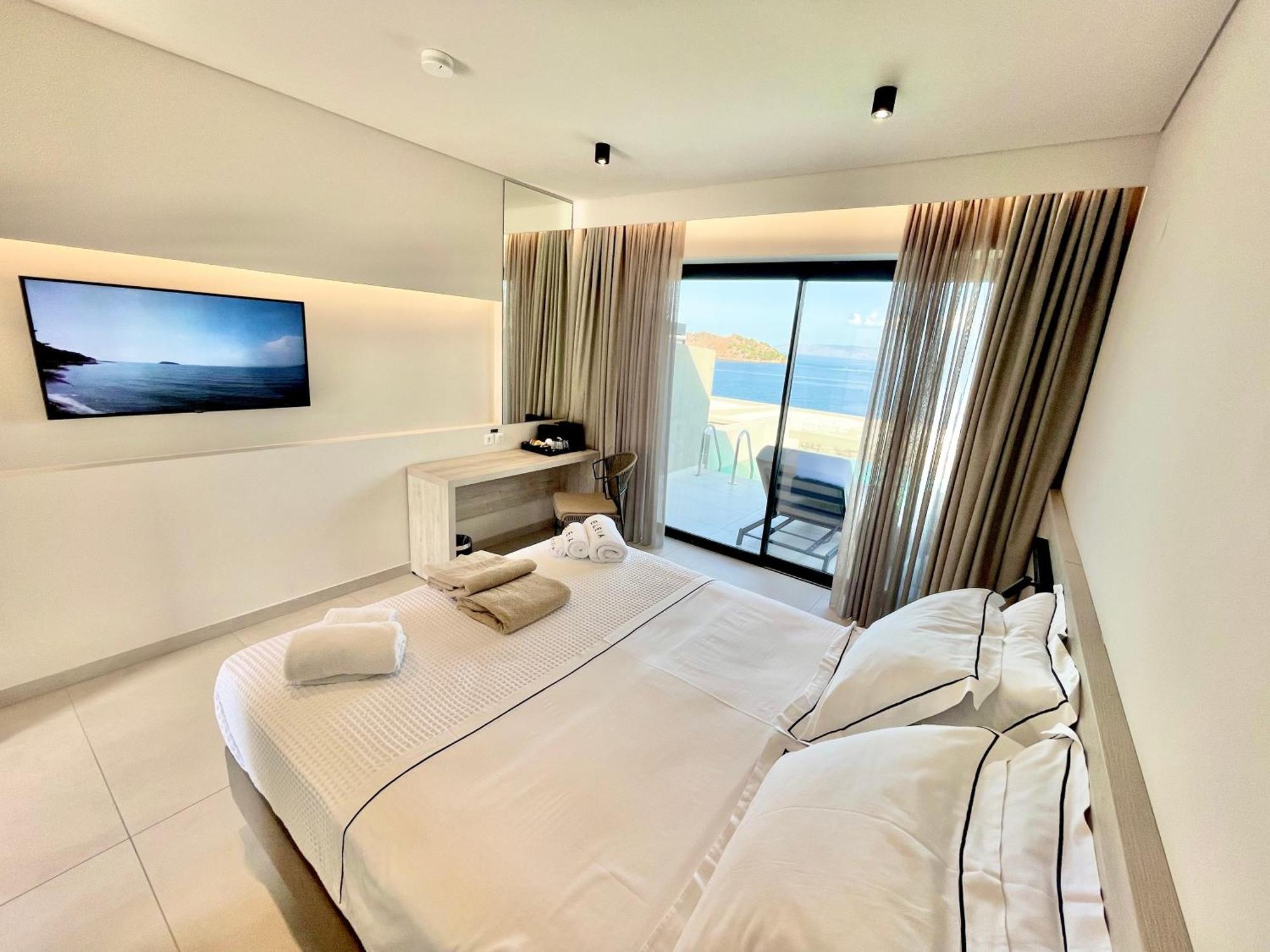 Eleia Seafront Rooms & Villas Petra  Bagian luar foto