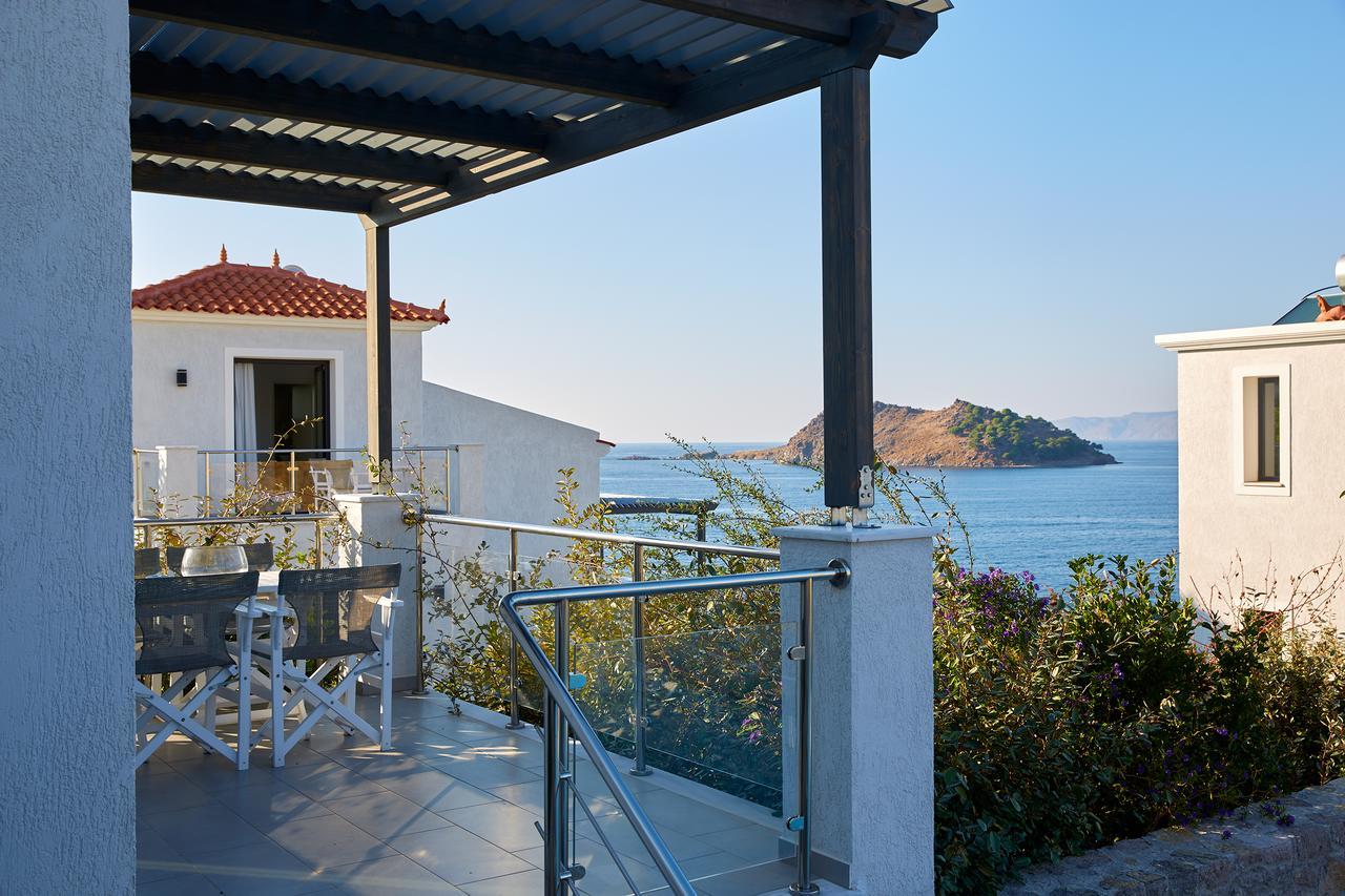 Eleia Seafront Rooms & Villas Petra  Bagian luar foto