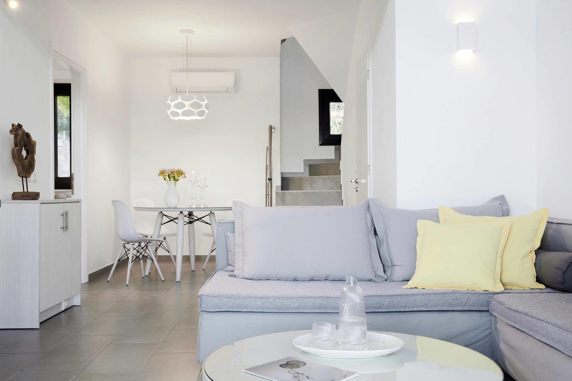 Eleia Seafront Rooms & Villas Petra  Bagian luar foto