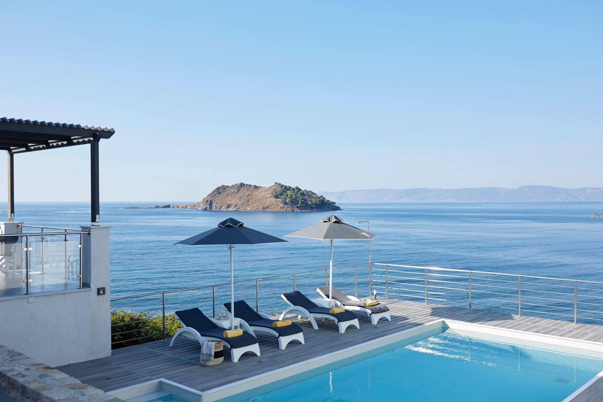 Eleia Seafront Rooms & Villas Petra  Bagian luar foto